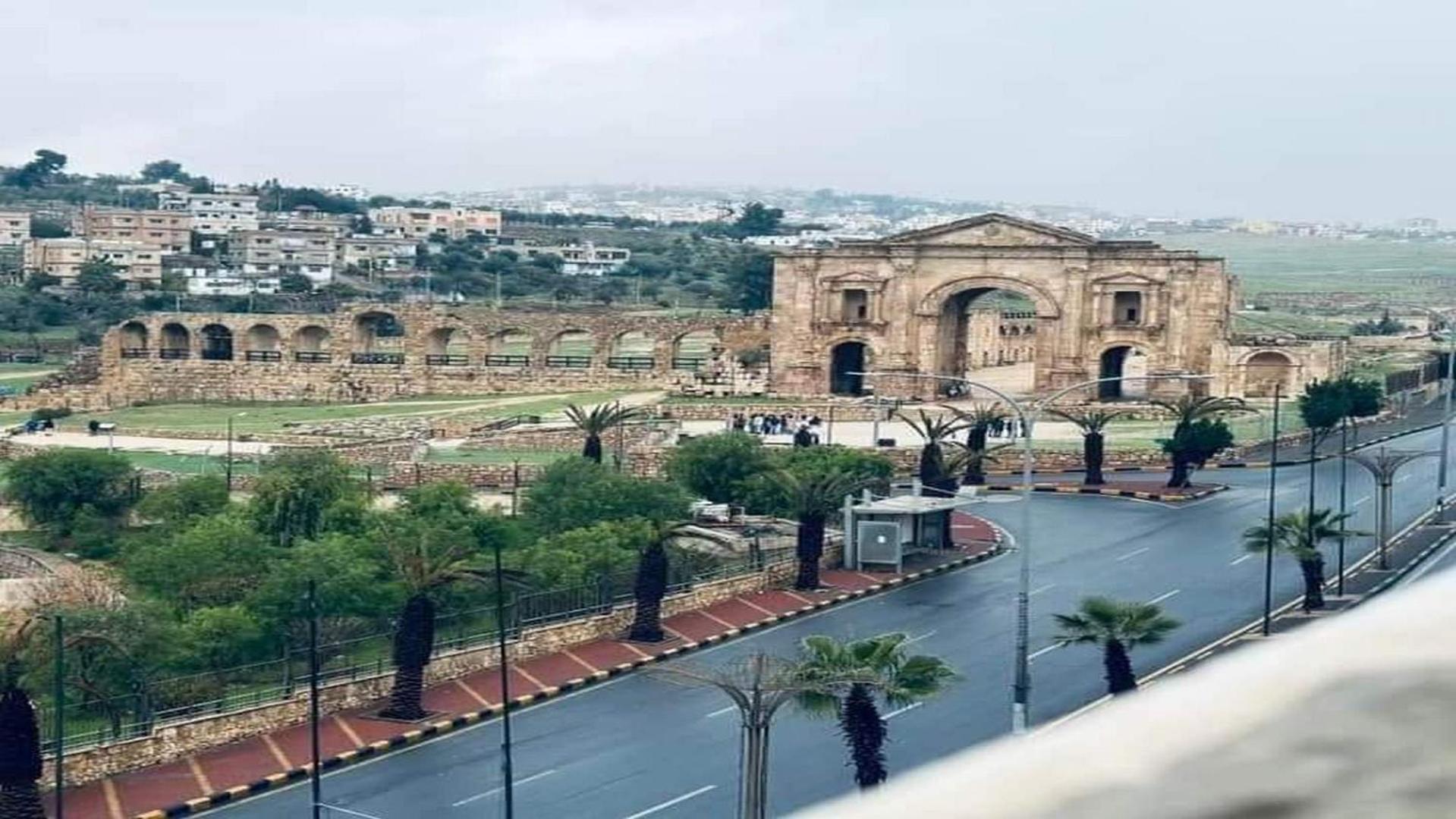 White Tulips Apartment الزنبقة البيضاء Gerasa Exterior foto